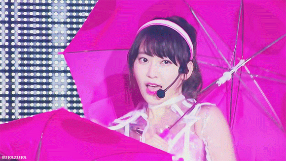 사쿠라 데뷔하고 에뛰드 광고 찍어줘............ | 인스티즈