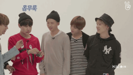 방탄소년단은 지들끼리 꺄르륵거리고 서로 좋아죽는다 | 인스티즈