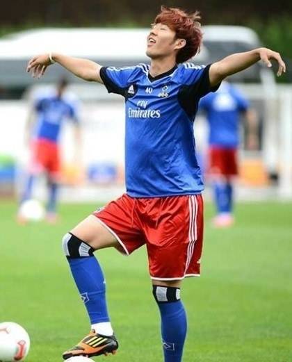 손흥민도 귀염뽀짝한 시절이 있었지 | 인스티즈