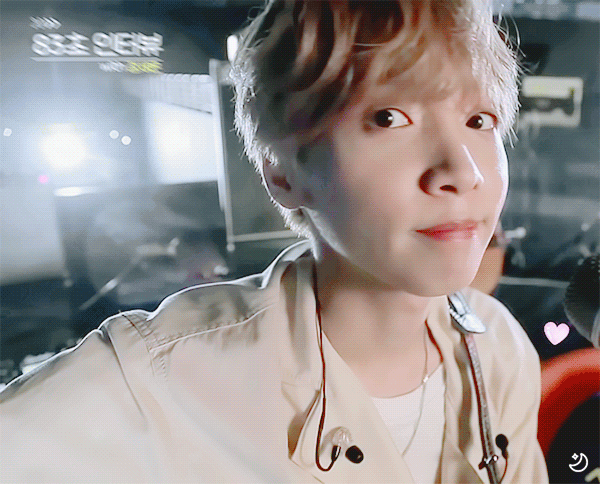 카메라에 들이대는 습관 | 인스티즈