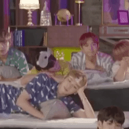 ㄱ 븨앱 눕방중에 제일 좋아하는 녤윙짤ㅠㅠ | 인스티즈