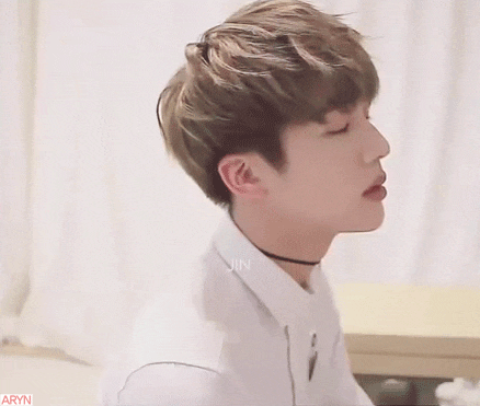 뭔가 지민이랑 석진이 둘 다 소년의 경계 느낌인데 | 인스티즈