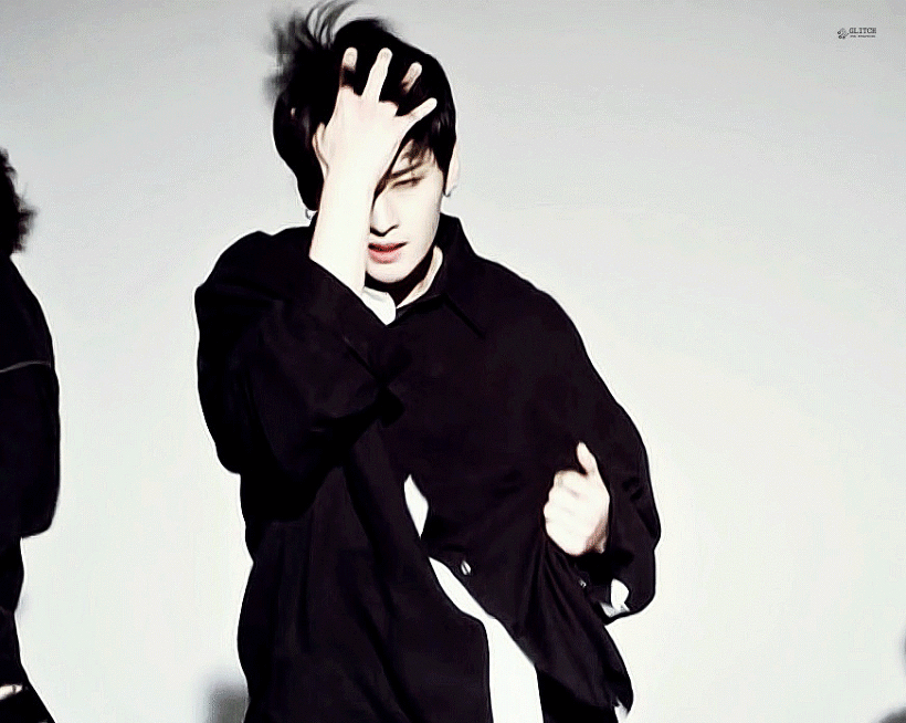 고앵이 두마리 키우면서 멍뭉이는 무서워하는 고앵이 두마리 아부지 이민호 .. | 인스티즈