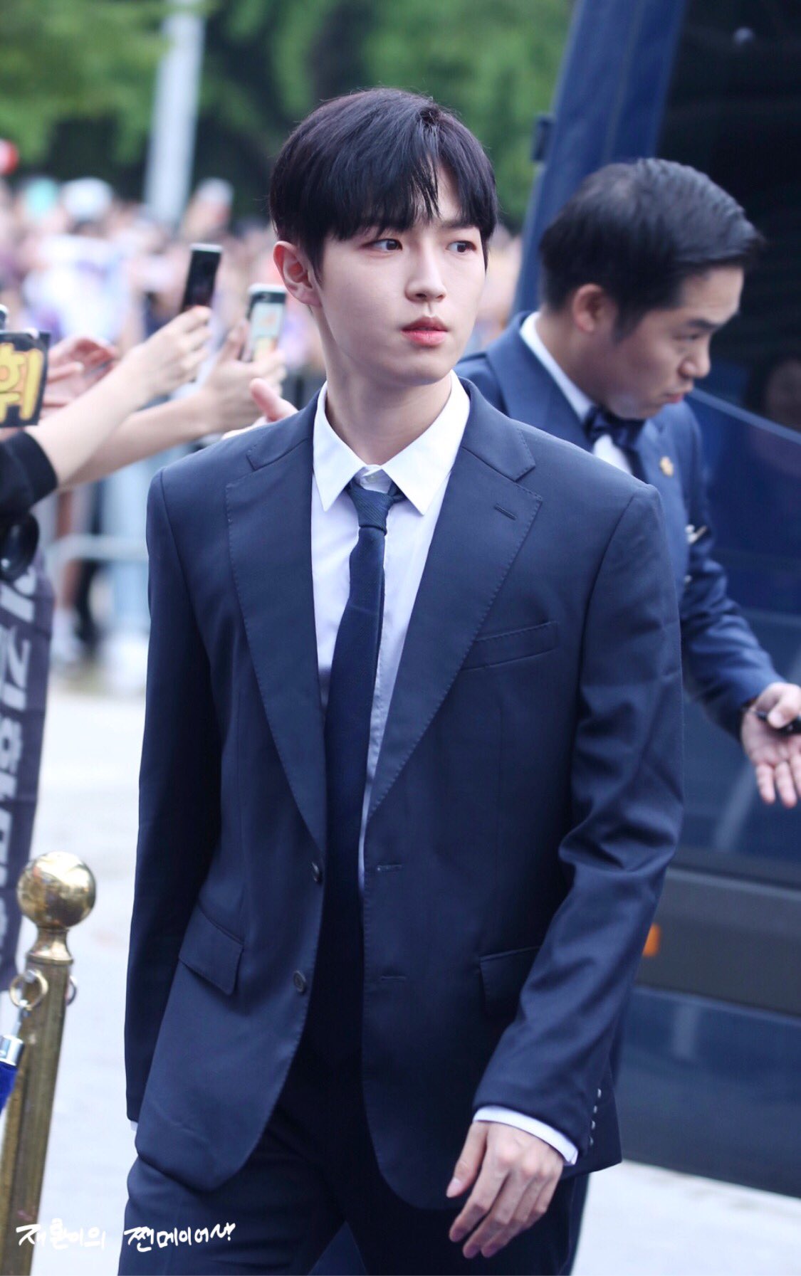 와 아니 김재환 이거 너무 잘생겼어 ㅋㅋㅋㅋㅋㅋ | 인스티즈