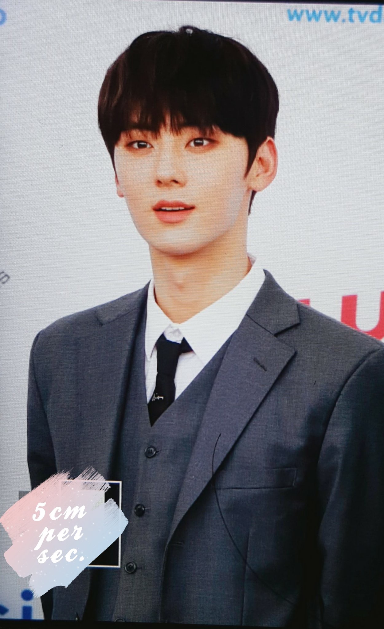 서울 인수하러 오신 황민현 이사 님 비주얼 금메달 드립니다... 그냥 가져가세요... | 인스티즈