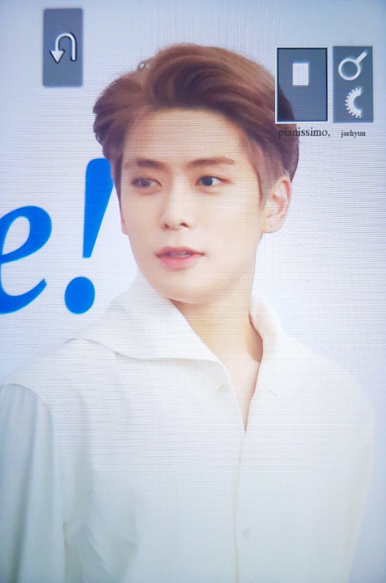 아 진짜 왜 에셈이 길거리 캐스팅 한지 알것같아; 진짜 충성 충성 | 인스티즈