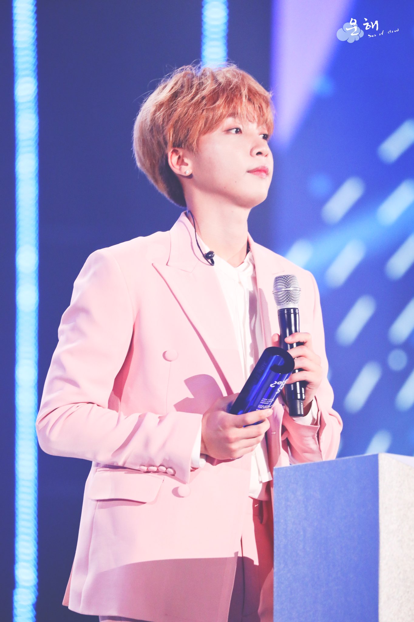 정세운 + 핑크 = | 인스티즈