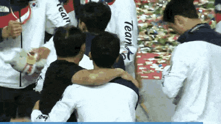 손흥민, 황의조 선수 헹가래 떴는뎈ㅋㅋㅋㅋㅋㅋㅋㅋㅋㅋㅋㅋㅋㅋㅋㅋㅋㅋㅋㅋㄱㅋㄱㅋㄱㅋㄱㅋㄱㅋㄲㅋㅋㅋㅋ | 인스티즈