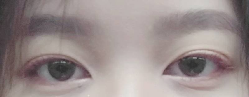 눈 닮은 연예인말고 뷰튜버 찾고싶다..도와죠라 익들 | 인스티즈