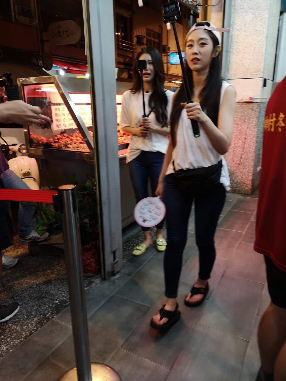 러블리즈 동갑라인 놀러다니는걸 볼 수 있다니 | 인스티즈