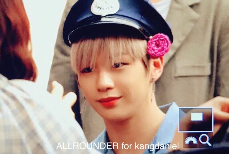 강다니엘은 이날이 이뻤지 | 인스티즈