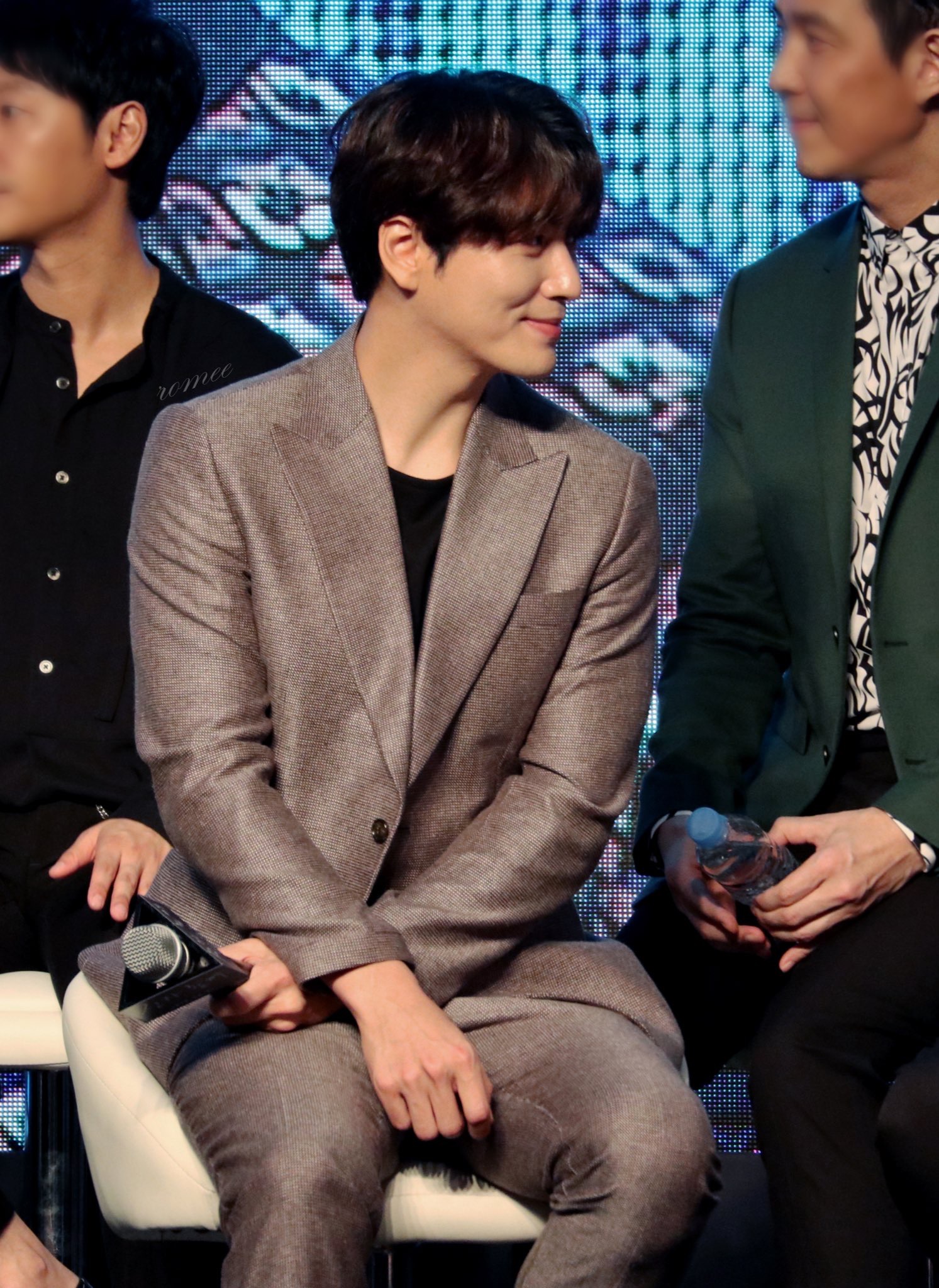 아 진짜 비주얼 갓벽이야 진짜 어딜 봐서 서른다섯이야 | 인스티즈