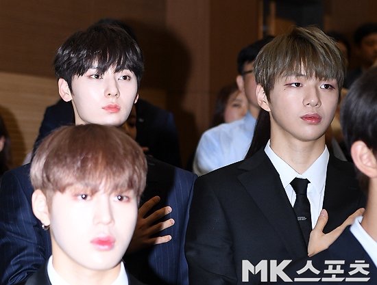 황민현 기사사진 진짜 대한민국 황제라고 보도나가야도ㅑ | 인스티즈