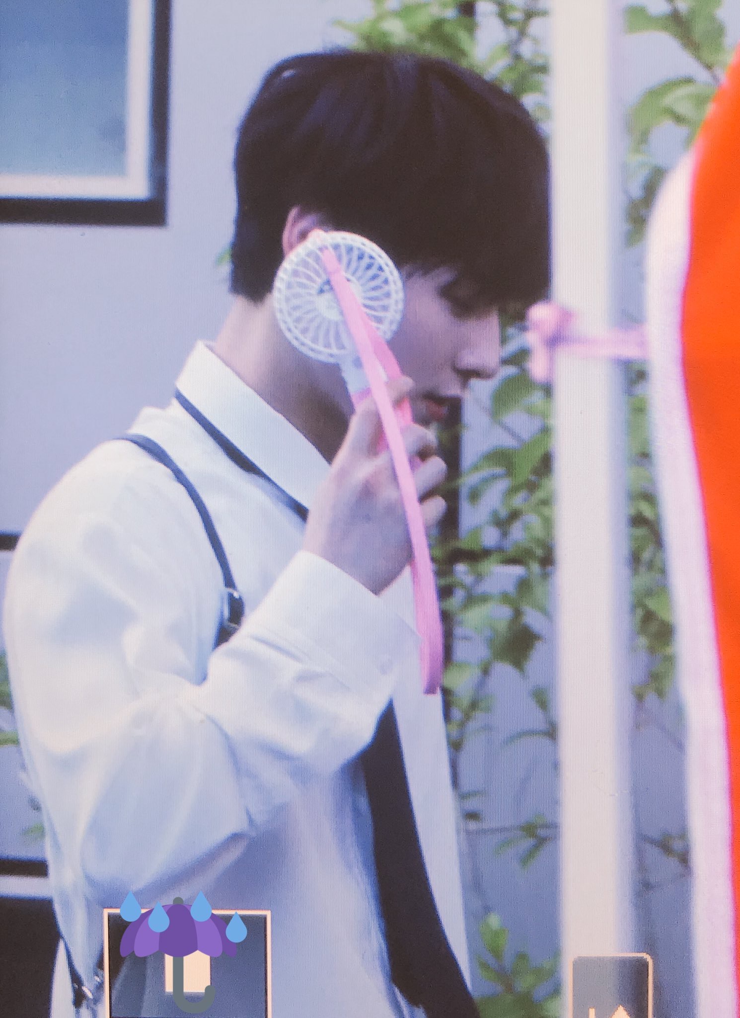 황민현 넌 정말 크고 잘생겼다... 짱이야... | 인스티즈