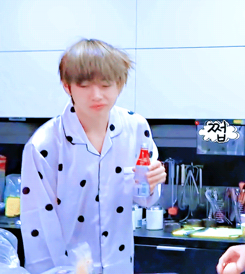 그거 생각난다 뷔 호르몬 전쟁 보고 거하게 놀다온 줄 알았는데 | 인스티즈