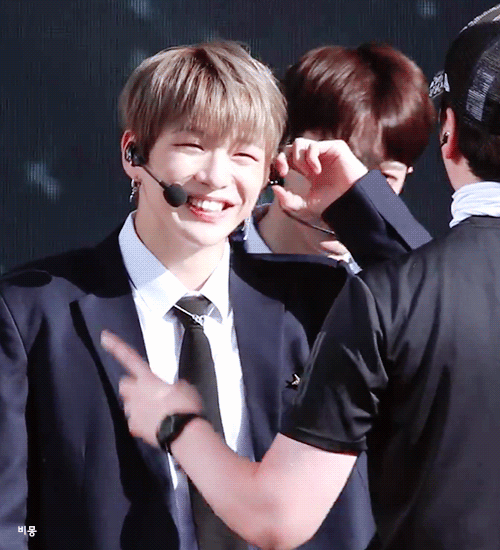 강다니엘 보고싶어 하는 마구잡이 짤털 | 인스티즈