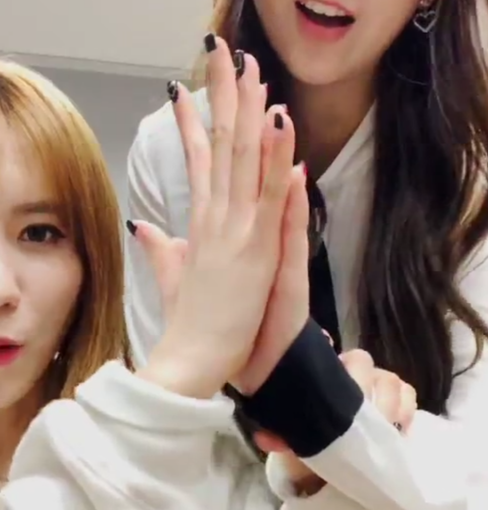 으어앙 케이 손 쩨깐해ㅠㅠㅠㅠㅠㅠㅠ | 인스티즈