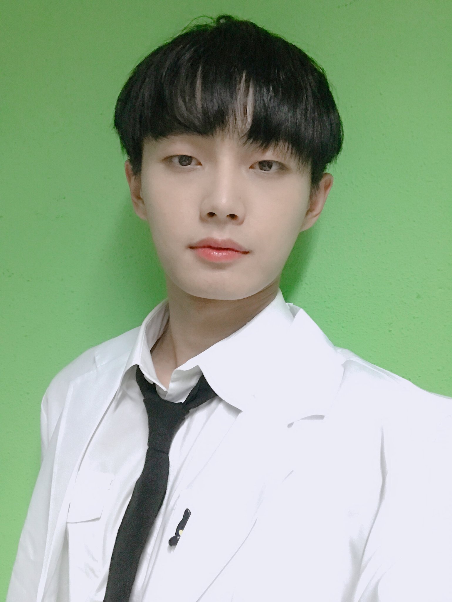 팬싸에서 코스프레 퍼레이드 여는 아이돌 | 인스티즈