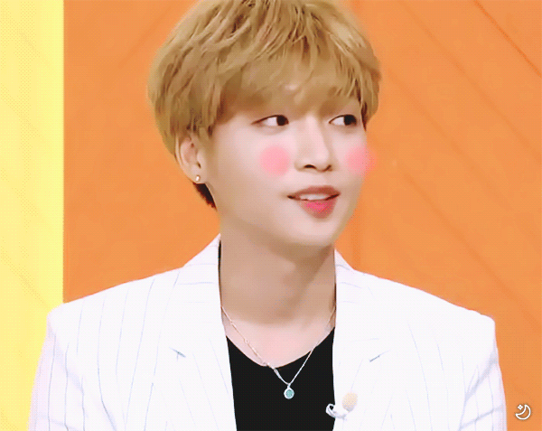 정세운은 당황하거나 부끄러우면 귀를 만진다 | 인스티즈