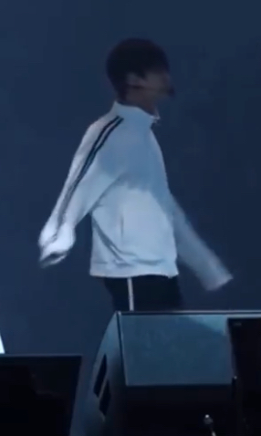 남돌 누군지 좀 찾아주세요ㅠㅠㅜㅠㅜㅠㅜ 제발 찾고 싶습니다ㅠㅜㅠㅜㅜㅠㅜ | 인스티즈