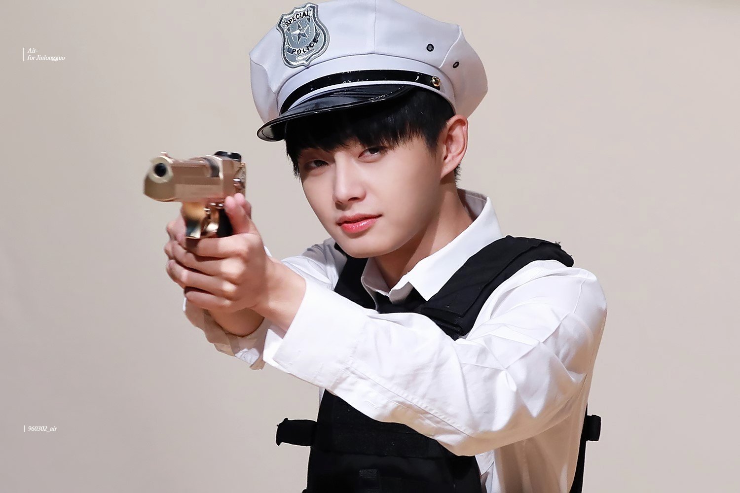 김동한이 팬싸계 싸이라면 김용국은 팬싸계 마법소년 | 인스티즈