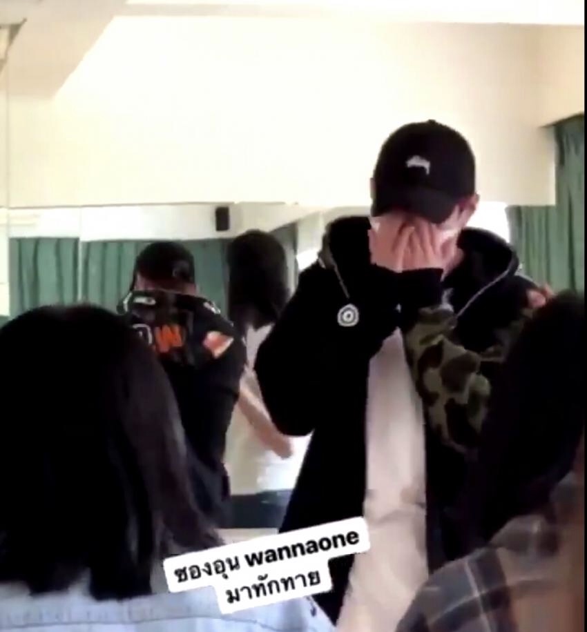 아 근데 하성운 학교에서 찍힌 영상 너무 기여워 ㅠ ㅠ | 인스티즈