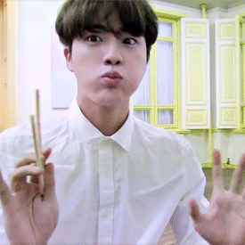 석진 : 제가 너무 빨리 먹어서 친구들이 저랑 같이 밥먹으면 체할것 같대요 | 인스티즈