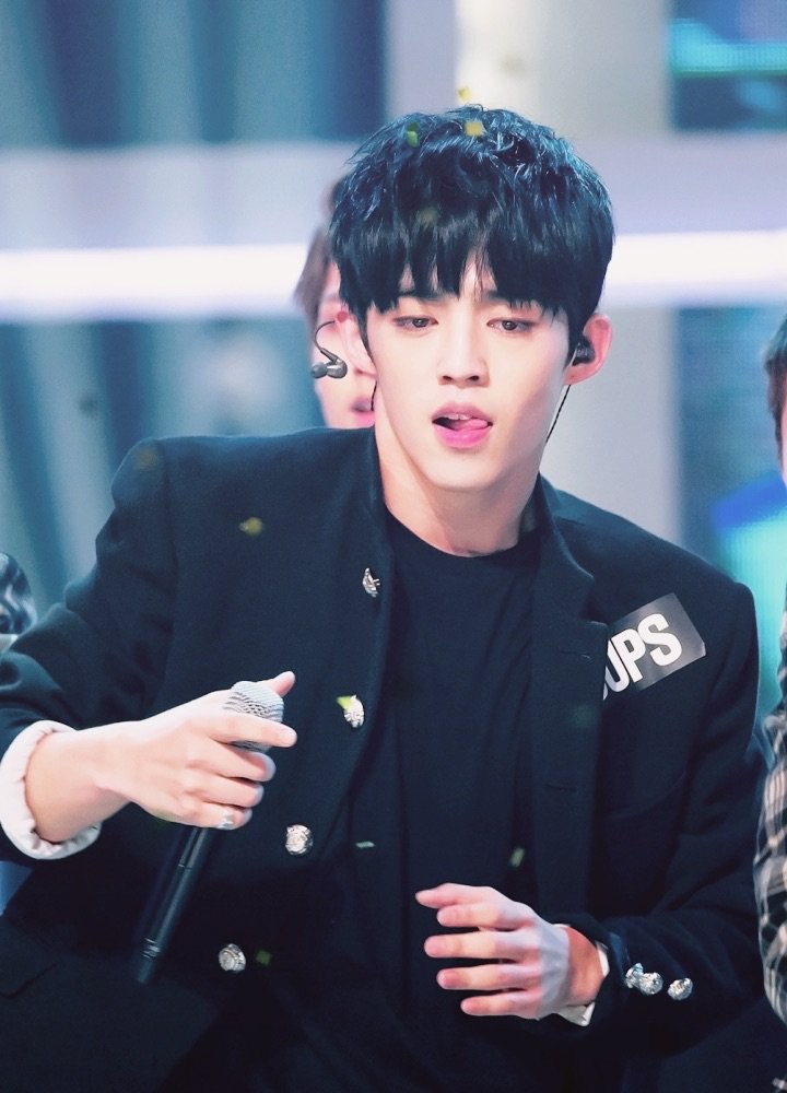 우리 승철대성공 리다님 용안 보고가.. | 인스티즈