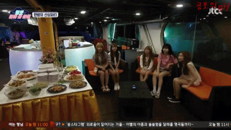 랜첨 한명이라도 무릎이 보이는 사진 나오면 잔다 | 인스티즈