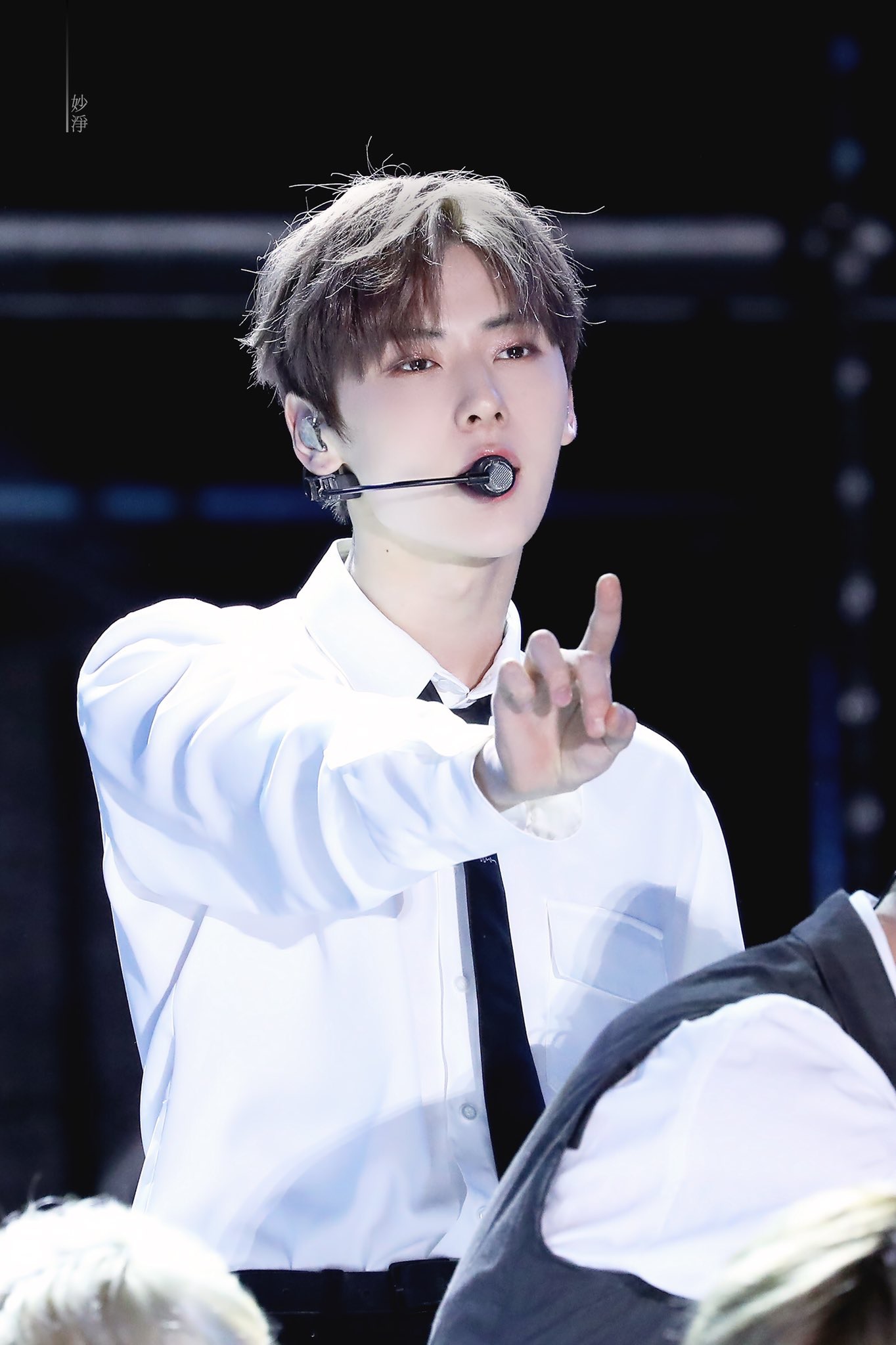 9일 황민현 고화질과 움찔 삐삐쳐달란 익 어디쏘 나와서 저장하세용 삐1삐💖 | 인스티즈