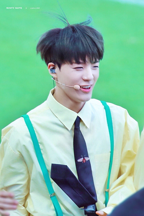 넥타이에 조종당하는 제노 | 인스티즈