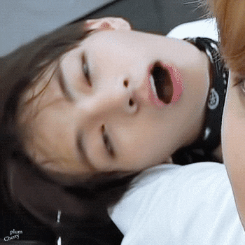 방탄소년단 뷔의 이중성 | 인스티즈