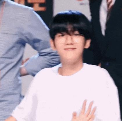 다들 또 백현뽕 맞았네..커뮤 돌아가면서 백현병 말기들이 보인다 | 인스티즈