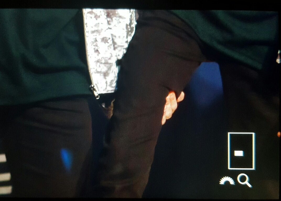 놀랍게도 이게 남자 아이도루의 허벅지... | 인스티즈