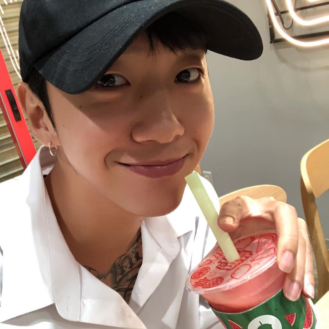 입 진짜 큰데 잘생겼어 ㅠ | 인스티즈