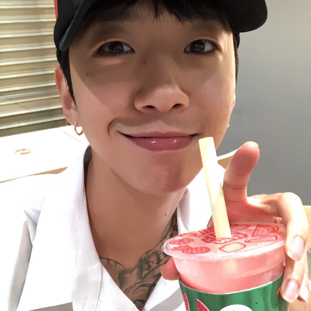 입 진짜 큰데 잘생겼어 ㅠ | 인스티즈