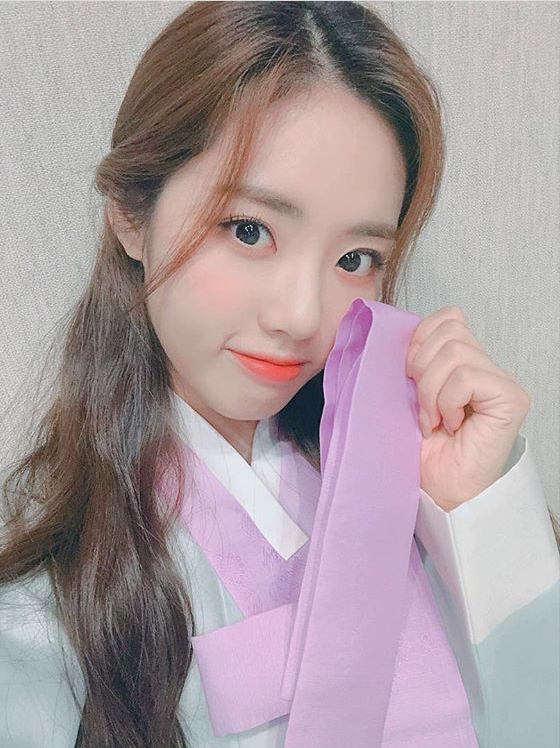 프로미스나인 메보는 이친구에옴 ... 송하영 xx | 인스티즈