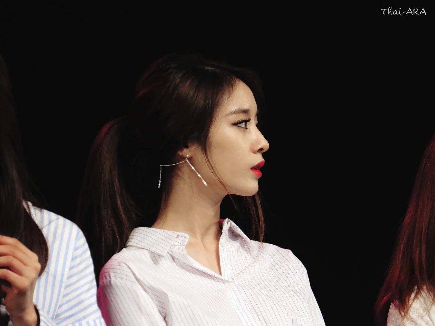 (((내기준내취향))) 여돌 중에 옆선 세상 제일 예쁘다 생각하는 두 명 | 인스티즈