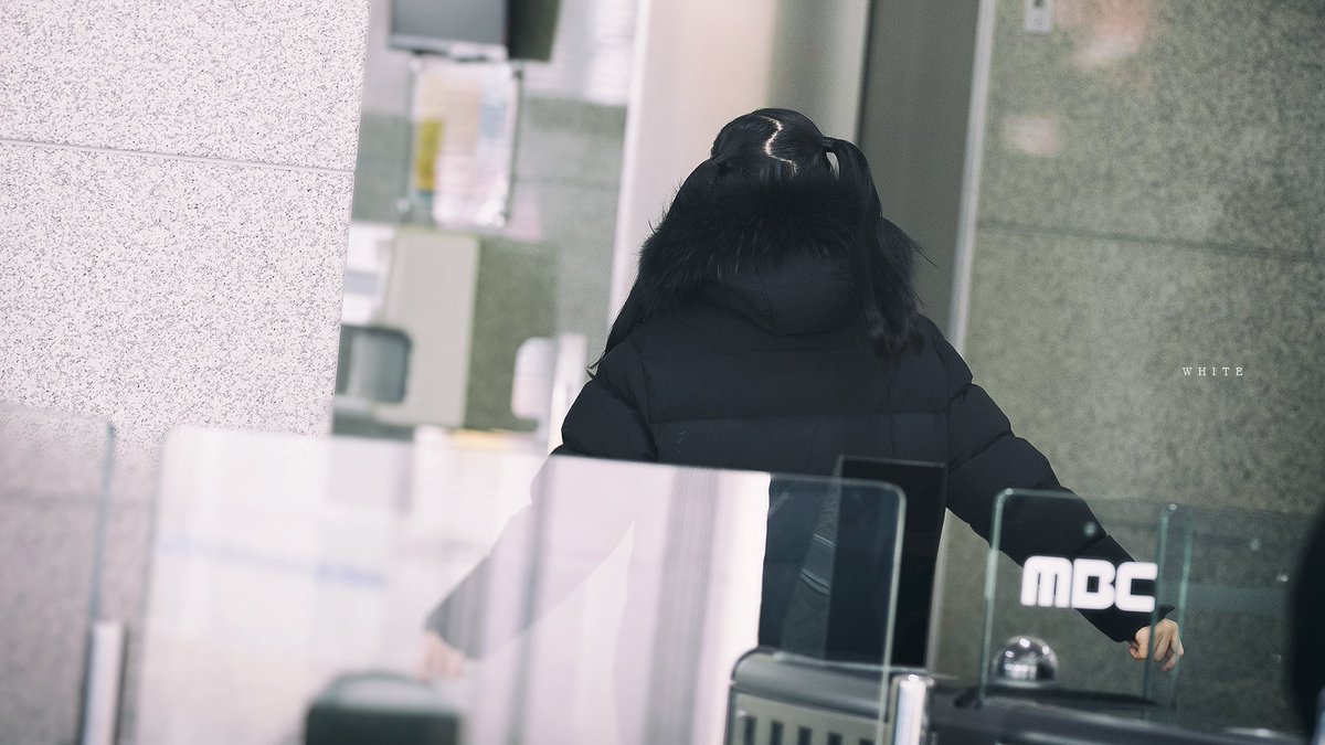 프로미스나인 백지헌 번개 가르마 (?) 한거 진짜 최고야 | 인스티즈