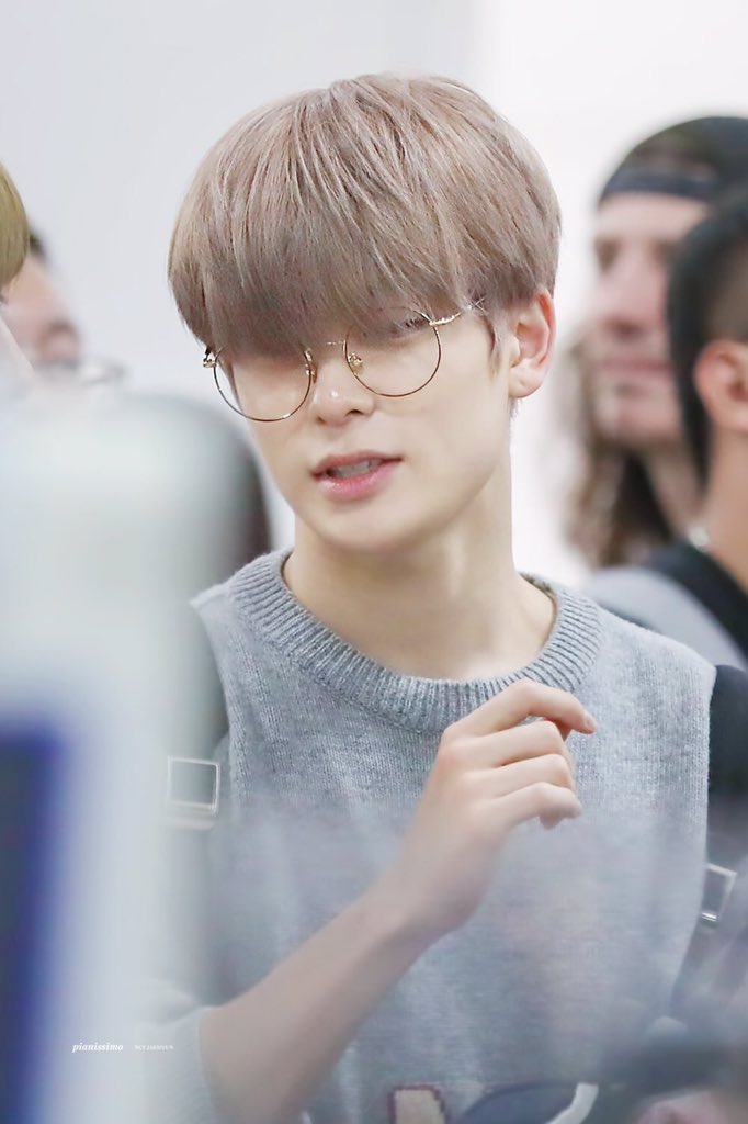 엔시티 재현 너드한 스타일링...왜... | 인스티즈