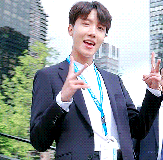 방탄 제이홉 미인인 거 세상 사람들 다 알아야돼 | 인스티즈