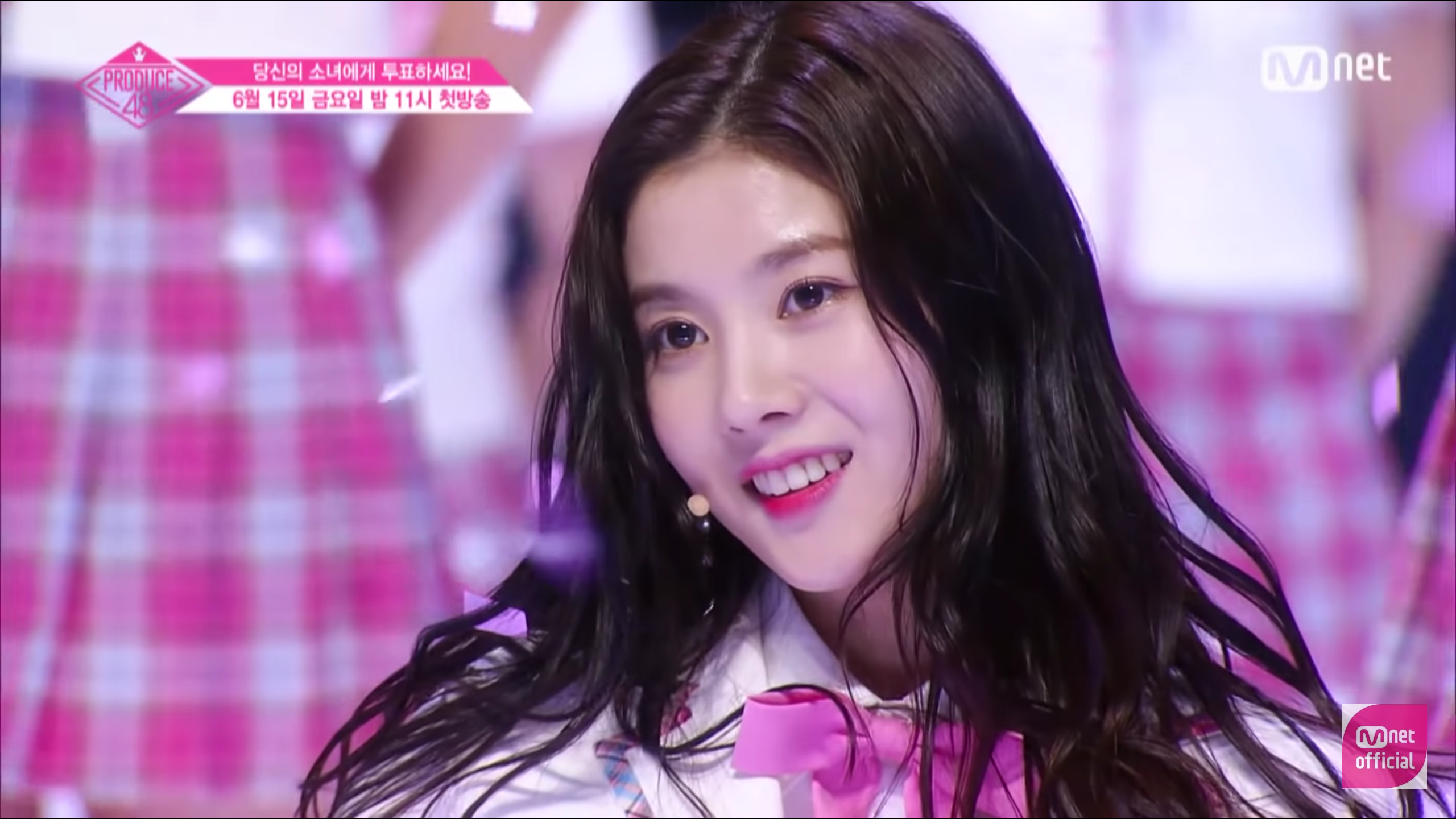 우와 엠카 내꺼야 지금 보니까 엔딩에 16명 비춰줬는데 아이즈원만 8명 나옴 | 인스티즈