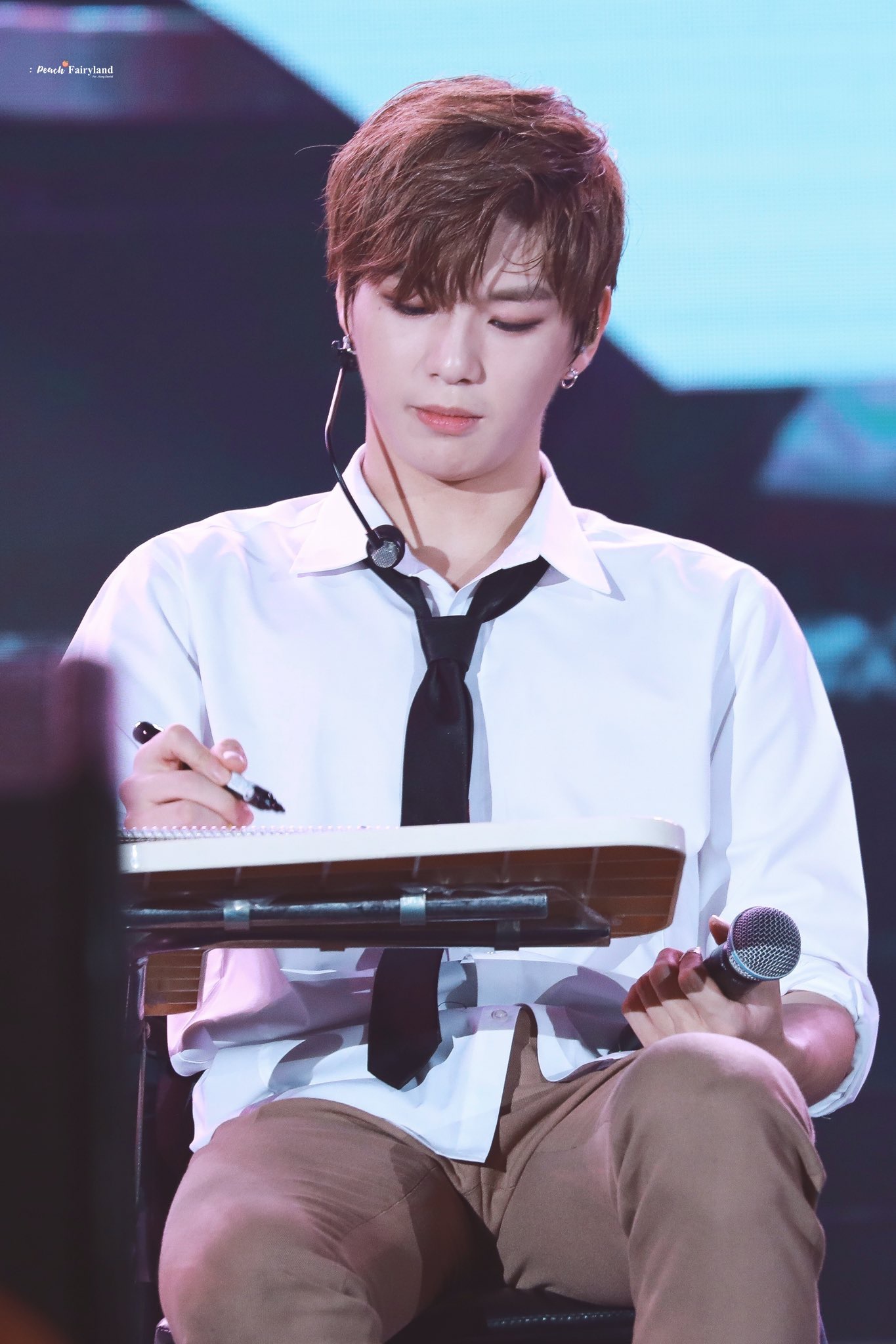 강코룽 보고싶으미까 아무거나 첨부 ㅠㅠ | 인스티즈