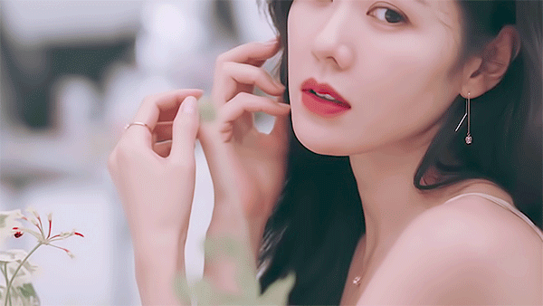 나 협상보고 손예진님한테 반했는게 사진 줍줍하다가 깜짝놀람... | 인스티즈