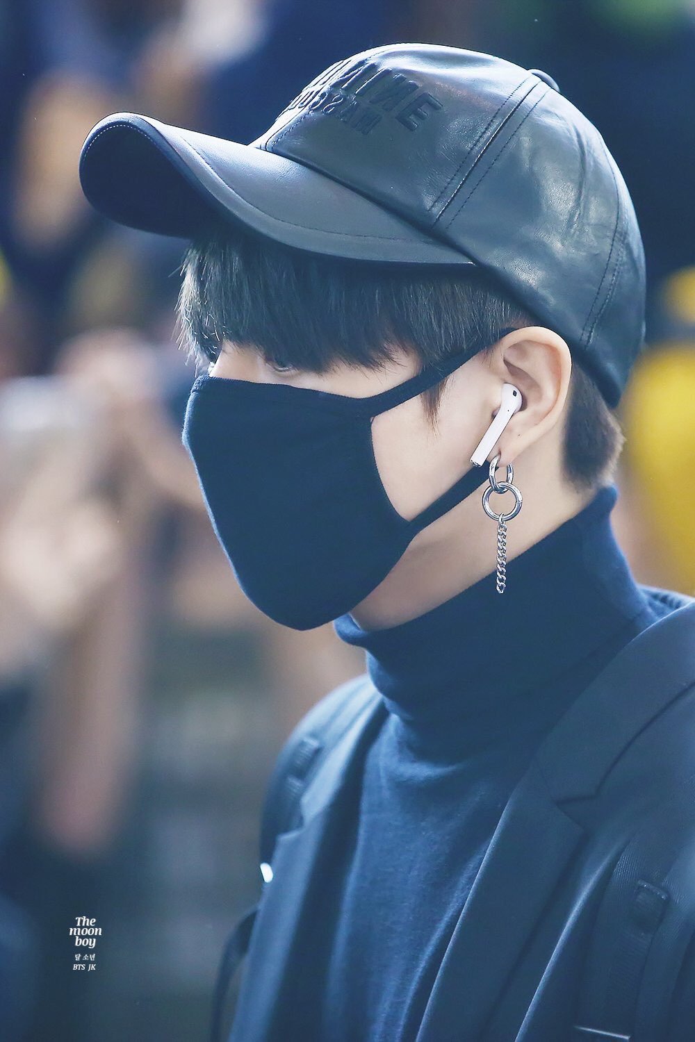 방탄 에어팟 낀거 진짜 간지나 | 인스티즈