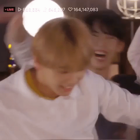 눕방하다가 10시 넘어서 혼자 이불 들구 나가는 해찬••• | 인스티즈