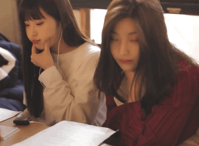 프로미스나인 얘네 둘은 진짜 동갑 친구 아닌거같애 | 인스티즈