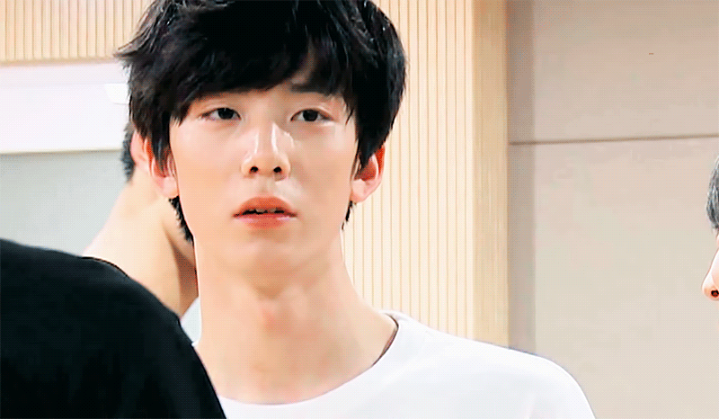 우리 그룹에는 휘영이가 있어,,, 장발 휘영 근데 머리 짧은 것두 예뻐 | 인스티즈