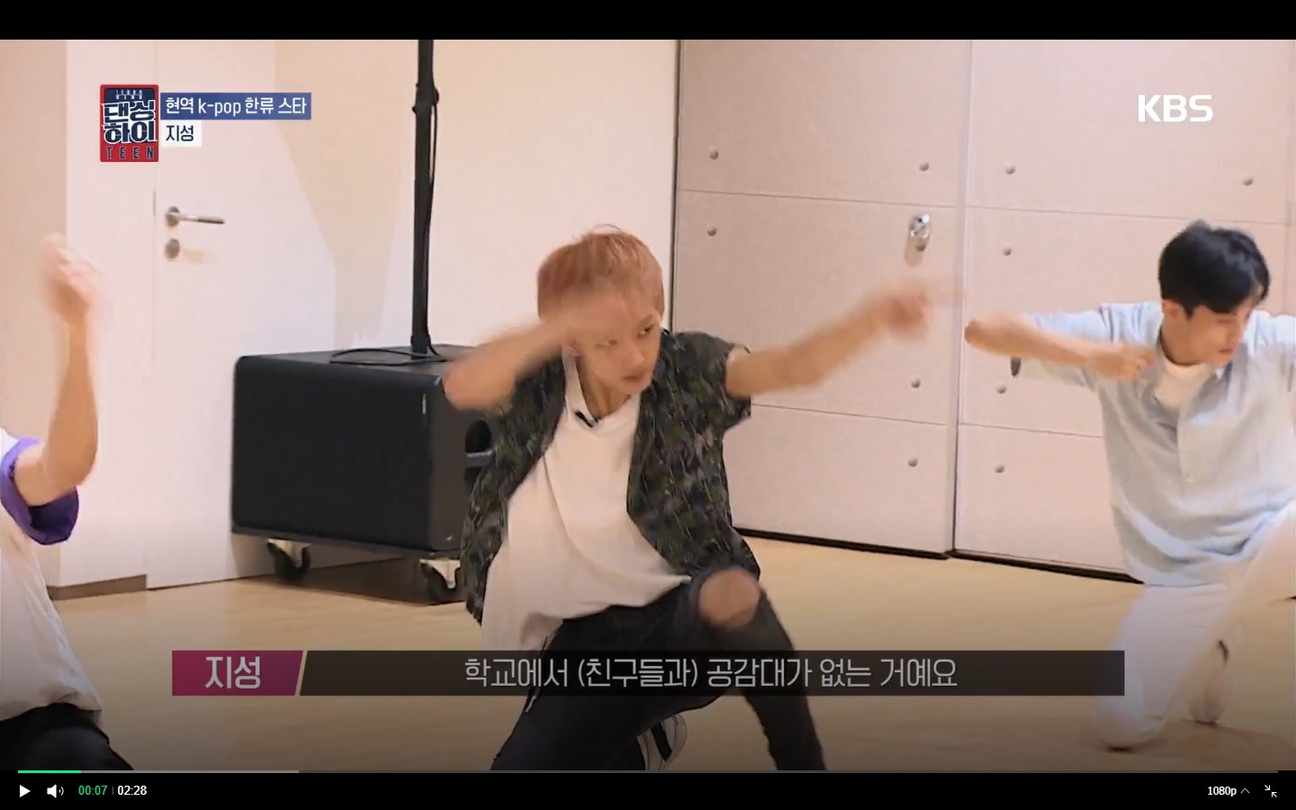 아 나 이거 보다가 울었다....... 너무 슬퍼 진짜ㅠㅠㅠㅠㅠㅠㅠㅠㅠㅠㅠㅠㅠㅠㅠㅠㅠㅠㅠㅠㅠㅠㅠㅠㅠㅠㅠㅠ | 인스티즈