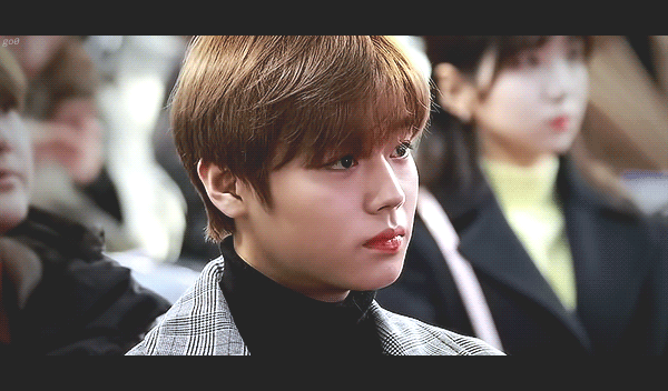 얘는 진짜 왜 이렇게 생겨가지고... | 인스티즈